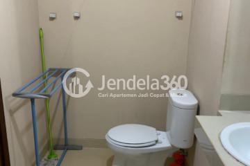 Bathroom Low Floor Studio Apartment with City View at U Residence Karawaci