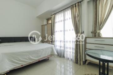 Bedroom 1 Compact 2BR Apartment Middle Floor with City view View at Grand Kartini Apartment