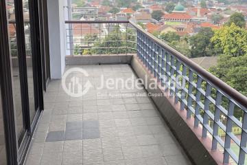 Balcony Compact 3BR Apartment Low Floor with City View at Midtown Residence Jakarta