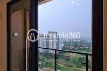 Balcony Studio Sky House BSD Apartment at High Floor