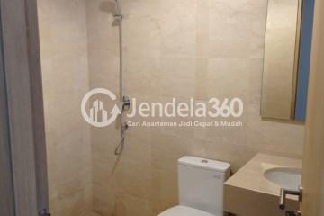 Bathroom Spacious 2BR Apartment High Floor with City View at Holland Village Apartment