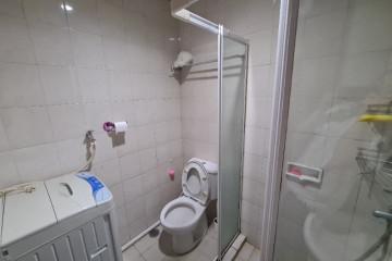 Bathroom Thamrin Residence Apartment 1BR View Pool