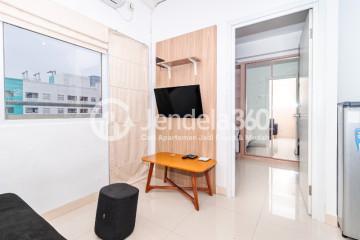 Living Room Simply Look 2BR Apartment at Green Pramuka City Apartment Tower Penelope