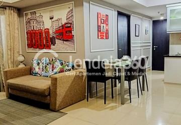 Living Room Good Deal 2BR Apartment High Floor with City View (Utara) View at The Wave Apartment