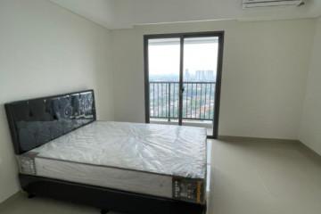 Bedroom 1BR Apartment with City Mall View at Embarcadero Bintaro Apartment