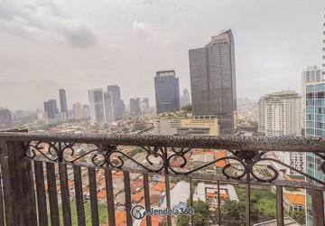 Balcony 3BR Apartment with City View at Bellagio Residence