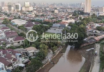 Balcony Puri Park View Apartment 2BR Fully Furnished