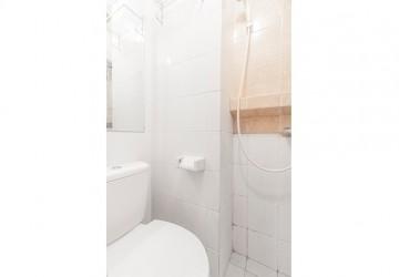 Bathroom Signature Park Apartment Studio Fully Furnished