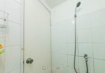 Bathroom Mt Haryono Residence 2BR Fully Furnished