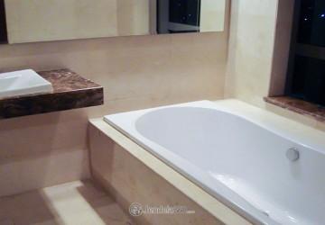 Bathroom The Mansion Kemang 2BR Fully Furnished