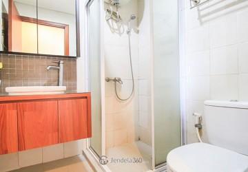 Bathroom Strategic Location 3BR Apartment Middle Floor with Pool View (Selatan) View at Thamrin Residence Apartment