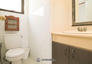 Bathroom Taman Rasuna Apartment 2BR View City (Utara)