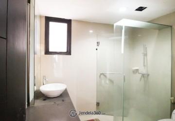 Bathroom Stylish 3BR Apartment at Park Royal Apartment Tower 2