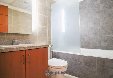 Bathroom Marbella Kemang Residence Apartment 1BR View City (Selatan)