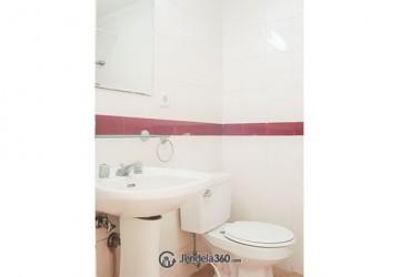 Bathroom Beverly Tower Apartment 2BR View City (Selatan)