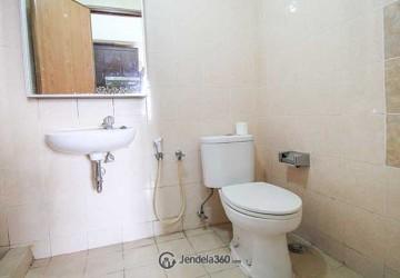 Bathroom Grand Kartini Apartment 2BR View City (Barat)