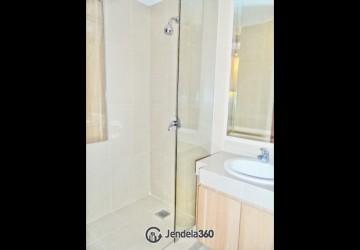 Bathroom Low Floor Studio Apartment with City View at U Residence Karawaci