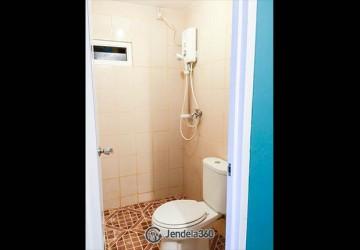 Bathroom Low Floor 2BR Apartment with pool view  View at Sunter Park View Apartment