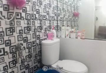 Bathroom 3BR Apartment with City view View at Green Pramuka City Apartment