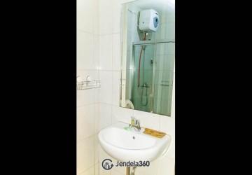 Bathroom Compact Studio Apartment at Thamrin Executive Residence Middle Floor