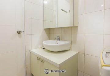 Bathroom Flawless 1BR Apartment at Thamrin Executive Residence High Floor