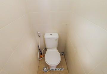 Bathroom Pancoran Riverside Apartment 2BR Semi Furnished