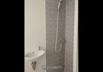 Bathroom Restful 1BR Apartment at Aeropolis 2 Apartment Low Floor
