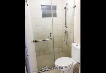 Bathroom Middle Floor 2BR Apartment with City View at Gading Icon Apartment