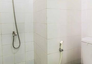 Bathroom Sentra Timur Residence 2BR Fully Furnished