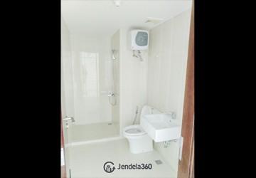 Bathroom Homey Studio Apartment at Neo Soho Residence High Floor