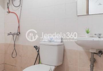 Bathroom High Floor 1BR Apartment with City View at Mediterania Gajah Mada Apartment