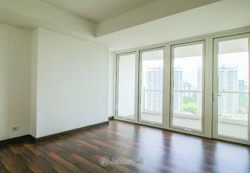 Bedroom 2BR Royale SpringHill Residence Apartment at High Floor