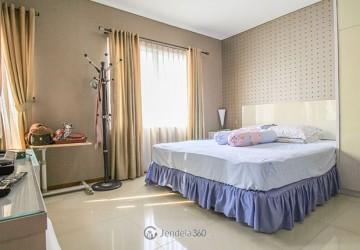 Bedroom 3BR Apartment with Pool View (Selatan) View at Thamrin Residence Apartment