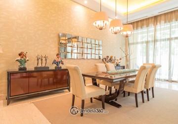 Dining Room 4BR Apartment with Pool View at Pakubuwono Residence