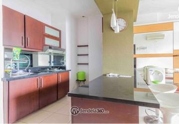 Kitchen Middle Floor 2BR Apartment with City View (Barat) View at Casablanca Mansion