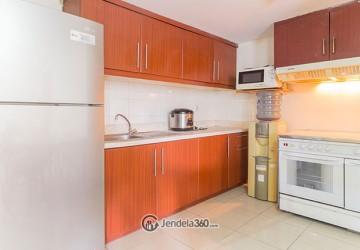 Kitchen Aston Rasuna Apartment 3BR View City (Barat)