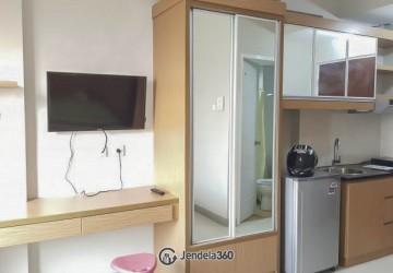 Kitchen Comfortable Studio Apartment at Taman Melati Margonda Apartment Tower A