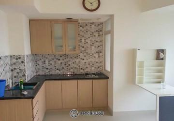 Kitchen 2BR Apartment with pool view View at Serpong Green View Apartment