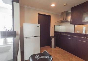 Kitchen 3BR Apartment with City View at Bellagio Residence