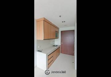 Kitchen Homey Studio Apartment at Springwood Residence Low Floor