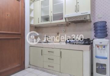 Kitchen High Floor 1BR Apartment with City View at Mediterania Gajah Mada Apartment