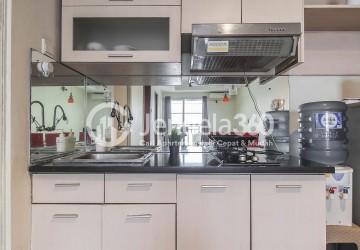 Kitchen Green Central City Apartment 2BR Fully Furnished