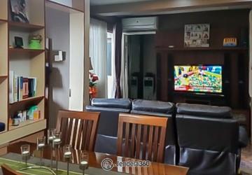 Living Room Low Floor 2BR Apartment with City View at Pakubuwono Terrace