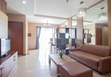 Living Room Elegant 3BR Apartment at Thamrin Residence Apartment High Floor