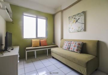 Living Room Good Deal 2BR Apartment Low Floor with City View at East Park Apartment