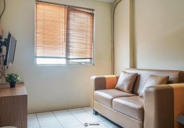 Living Room East Park Apartment 2BR Fully Furnished