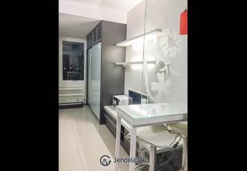 Livingroom Low Floor Studio Apartment with city view View at Thamrin Executive Residence