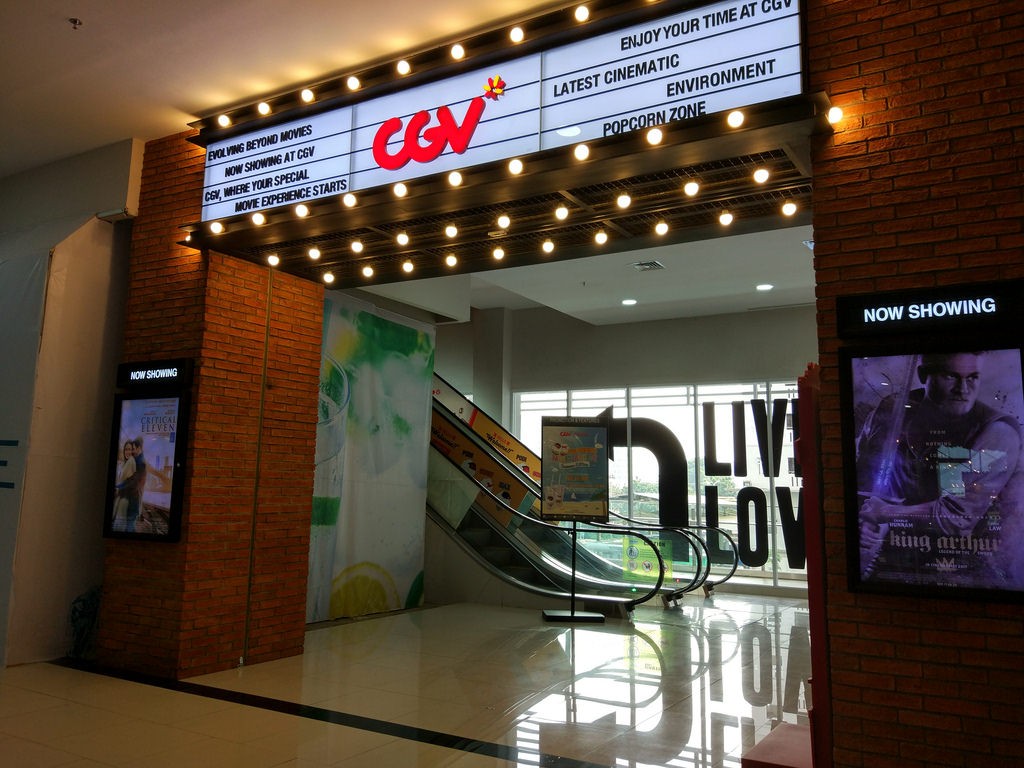 CGV Green Pramuka Mall: Menonton Film Seru di Pusat Perbelanjaan Modern