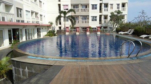 kolam renang belmont residence