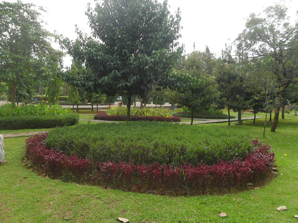 Tempat Hiburan Dekat Taman Anggrek Residence